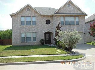 2004 Delaford Dr, Arlington, TX 76002