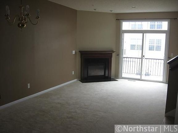 4th image of 3858 La Belle St