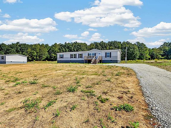3rd image of 253 Home Farm Rd