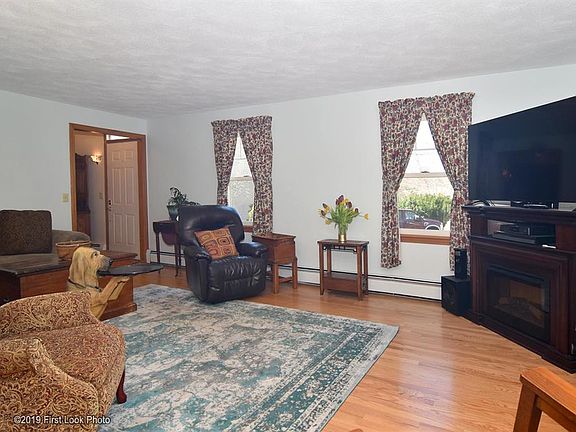2nd image of 37 Aspen Ct