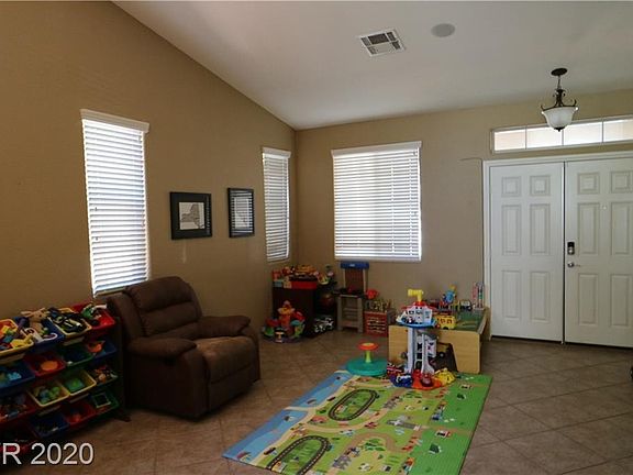 4th image of 11465 Storici St