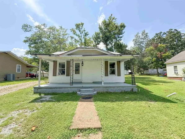 403 Sharp St, Corinth, MS 38834