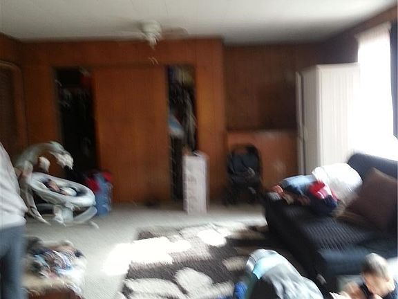 3rd image of 16027 Cadwell St
