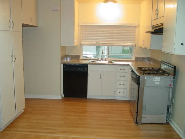 9952 Vanguard Dr — Photo 5