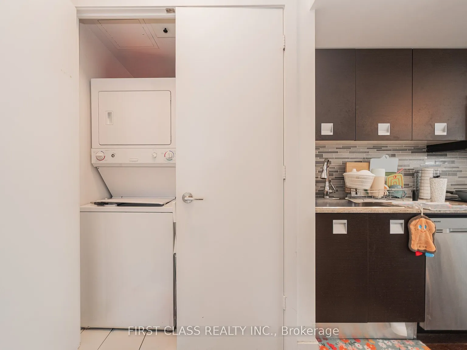 2 bed, $3,250 — Photo 4