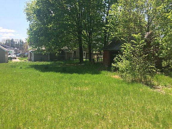 2nd image of 2787 Mannix St