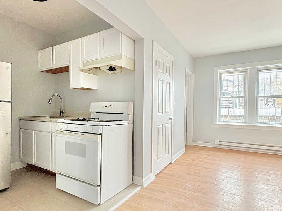 1st image of 6226 S Western Ave #208