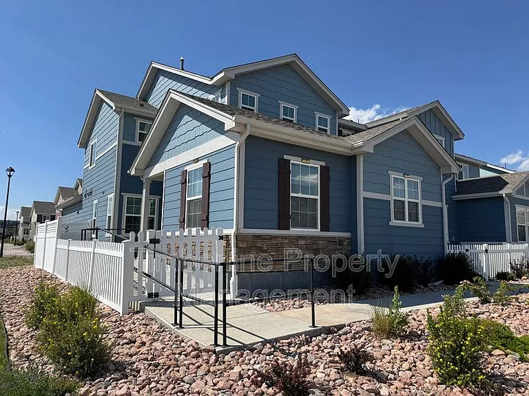 5211 Mountain Vista Hts — Photo 1