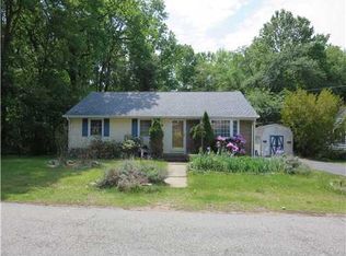 34 Locust Ave, Monroe, NJ 08831