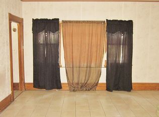 1537 S 25th St, Milwaukee, WI 53204