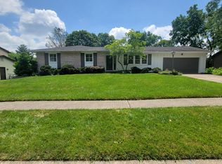 915 Clayton Dr, Worthington, OH 43085