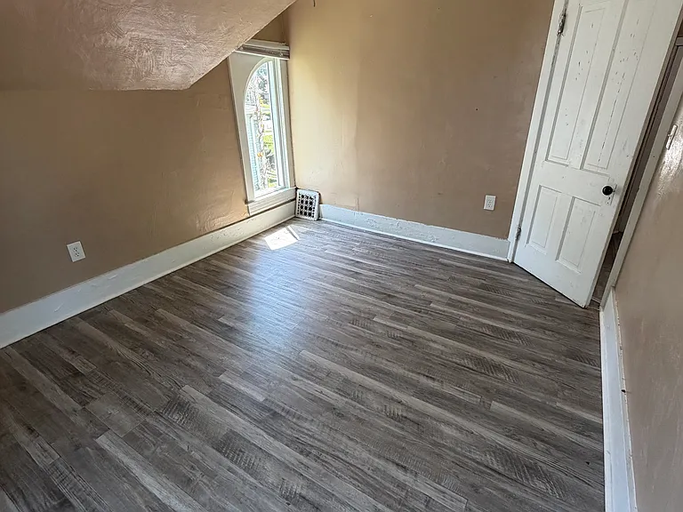 5235 Walker Ave — Photo 20