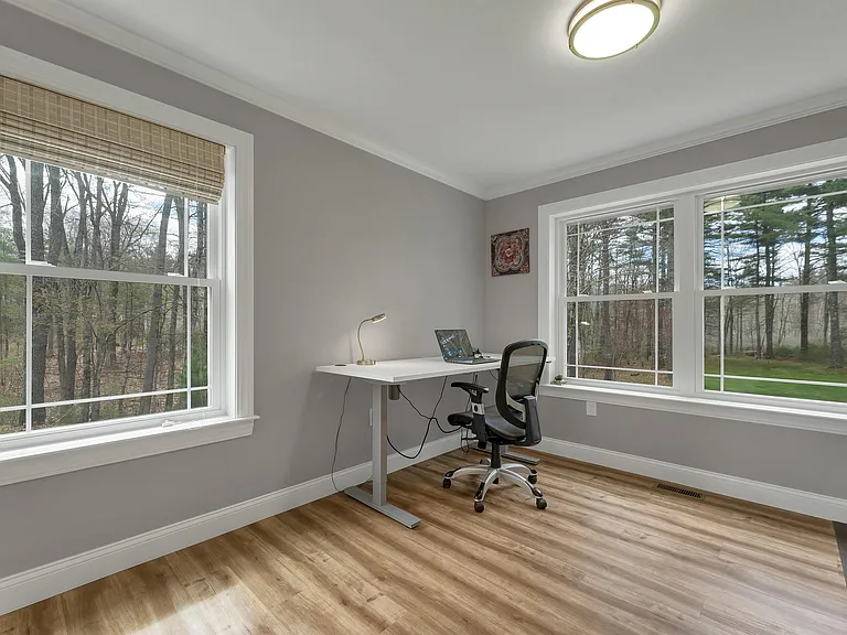 40 Mary Ann Ave — Photo 39