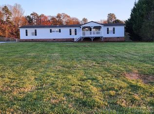 968 Lavender Rd, Grover, NC 28073