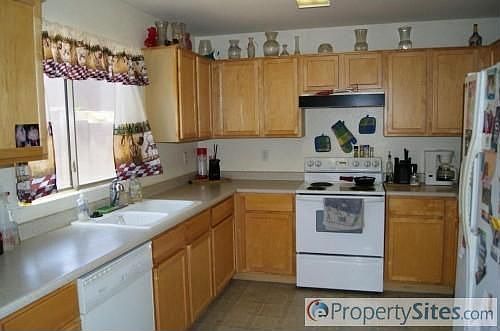 4th image of 849 E Monteleone St