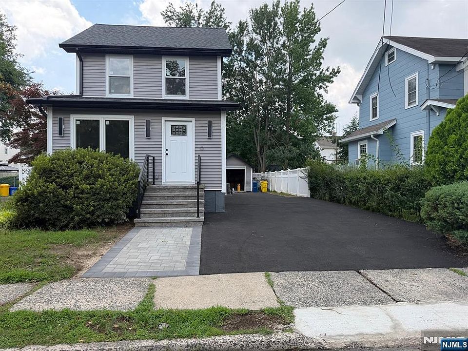 1st image of 184 Walnut St