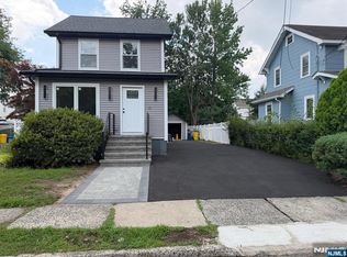 184 Walnut St, Teaneck, NJ 07666