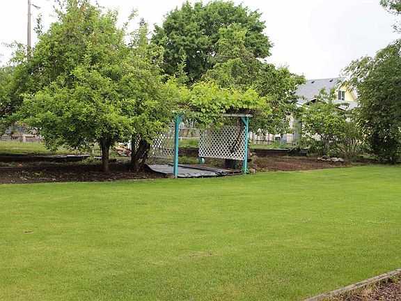 4th image of 11714 E Nora Ave #B