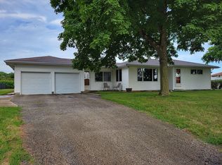 1008 County Road 2125 E, Sidney, IL