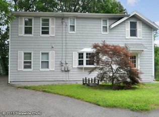 26 Harrop Ave, Warwick, RI 02886