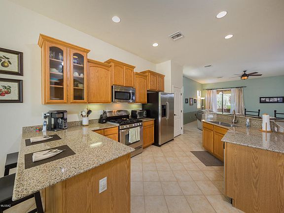 5th image of 12863 N Tarzana Dr