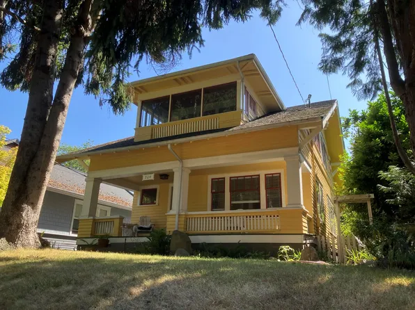 924 26th Ave, Seattle, WA 98122