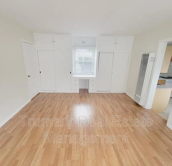 927 E Lexington Dr #A — Photo 7
