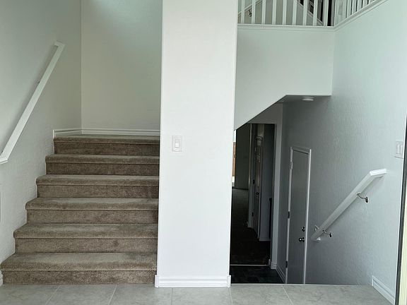 2nd image of 10813 Far Country Ave