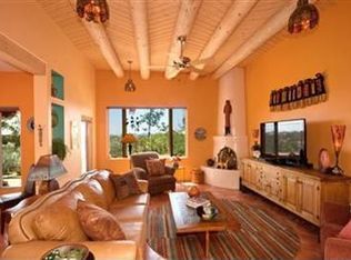 4 Frasco Ct, Santa Fe, NM 87508