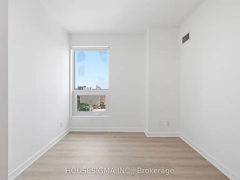 100 Queen St E #2706 — Photo 10