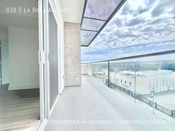 3rd image of 838 S La Brea Ave #1B-1BA
