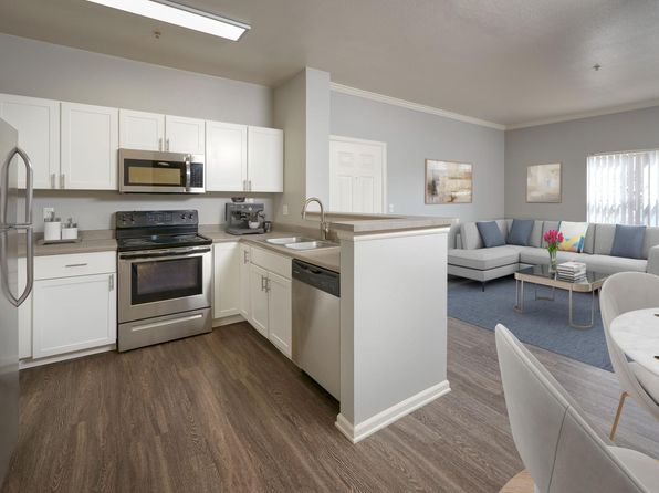 445 Helena St #3B-2BA-1399SQFT