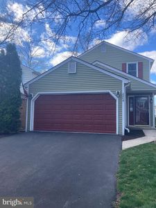 2248 Concord Cir, Harrisburg, PA, 17110
