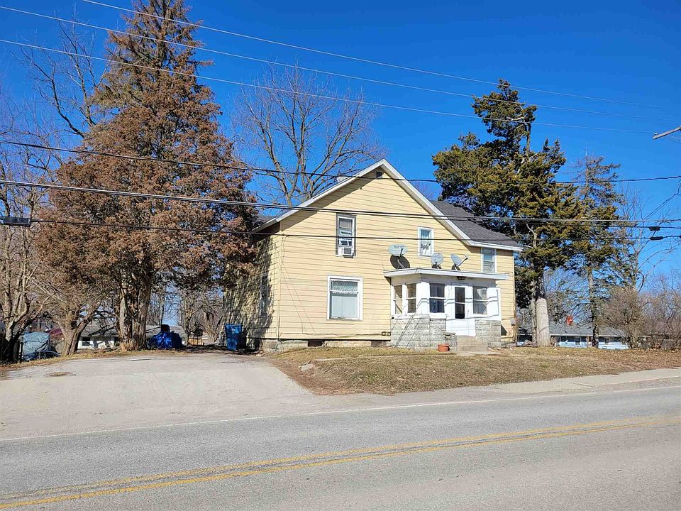 2nd image of 1923 Summit St