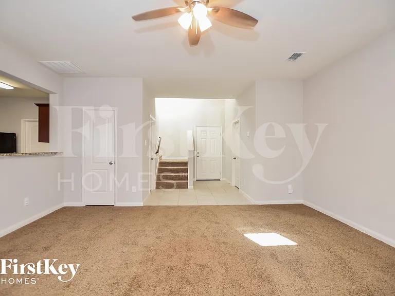 9005 Woodfern Dr — Photo 7