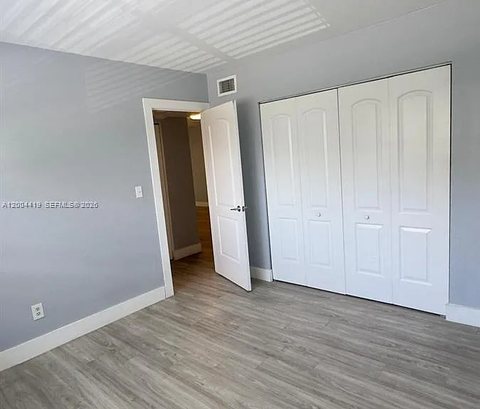 1421 NW 45th St #5 — Photo 6