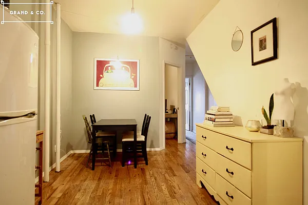 Rented by Grand & Co. | media 9