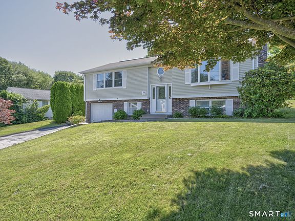 2nd image of 107 Johl Drive