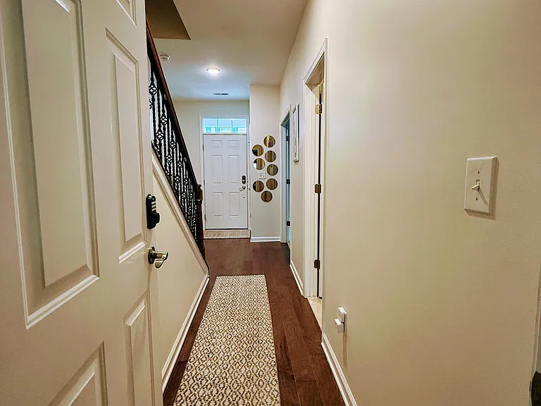44 Litchfield Ln — Photo 23