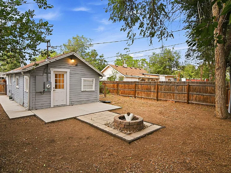 1338 Iola St — Photo 22
