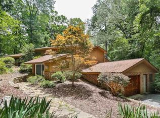 616 Bayberry Dr, Chapel Hill, NC 27517