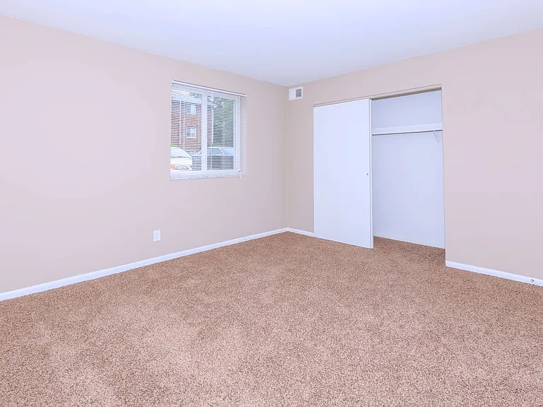 Aspen Pointe Apartments — Photo 7