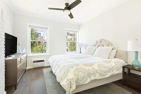 Sold by Compass | media 7