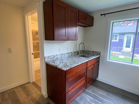 2nd image of 623 N Constitution Ave #B