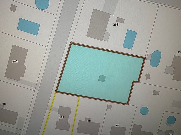 2nd image of 0 Rich St