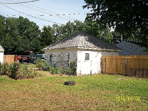 2nd image of 617 S Jefferson Ave