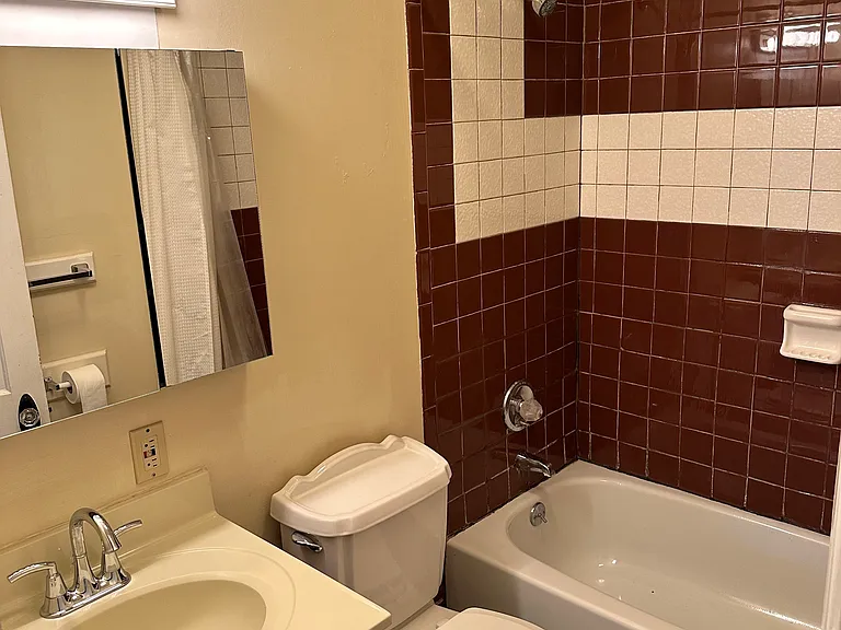 1 W Hollister St #2 — Photo 17