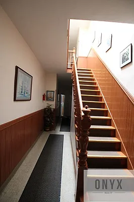 Rented by Onyx | media 10