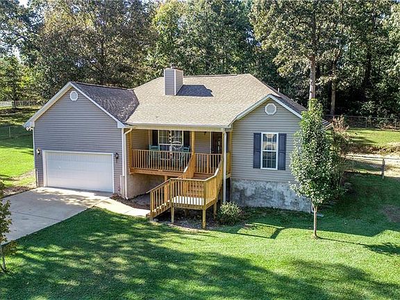 2nd image of 252 Shady Ct