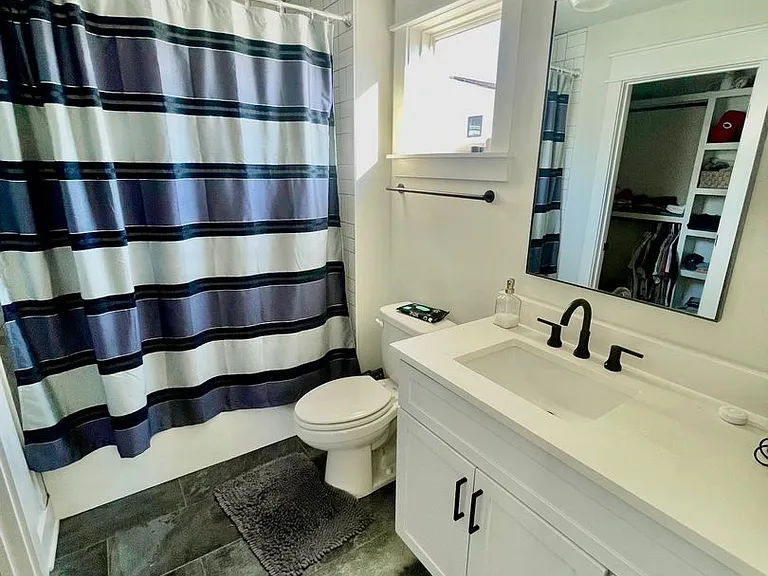 530 Edwin St #3 — Photo 9